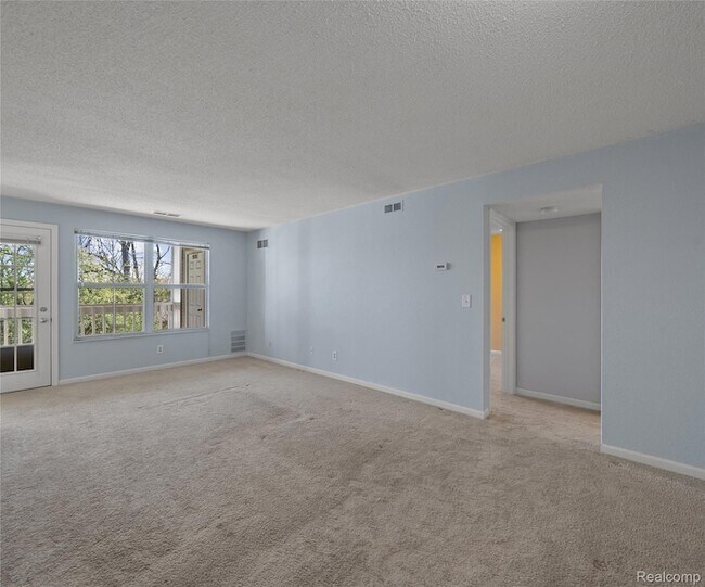 Foto del edificio - 101 Fieldcrest St