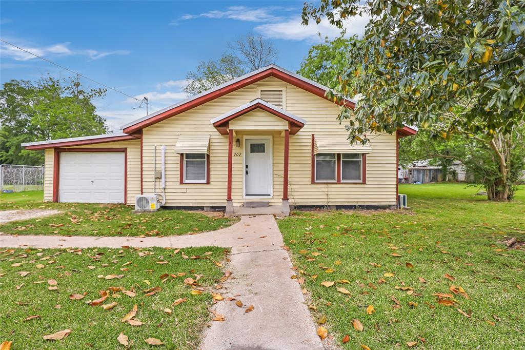 Primary Photo - 707 Beauty St