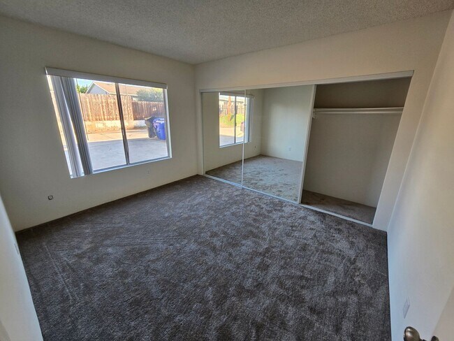 Building Photo - 7474-76 Armstrong Pl