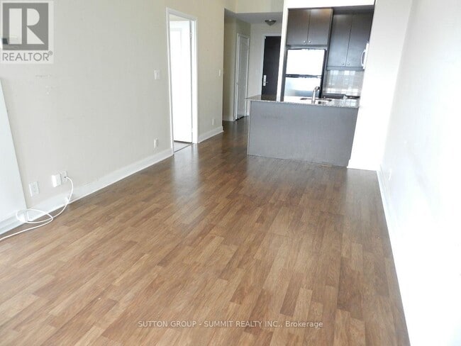 Building Photo - 60 Absolute Ave
