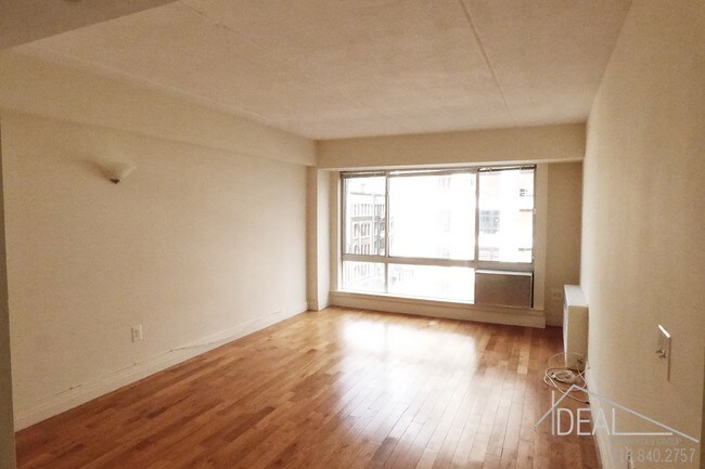 Building Photo - 227 Schermerhorn St
