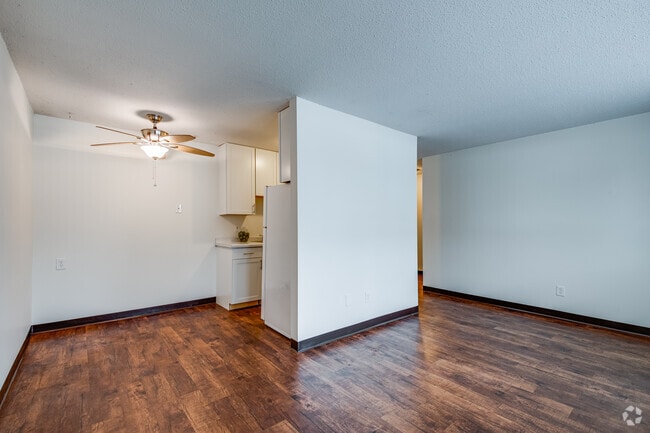 2600 Bryant Avenue S - 1BR, 1BA - 550SF - Unit 1 Living Room, Dining Room - 2600 Bryant Ave S