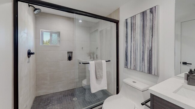 Foto del edificio - 6342 Camellia Ave