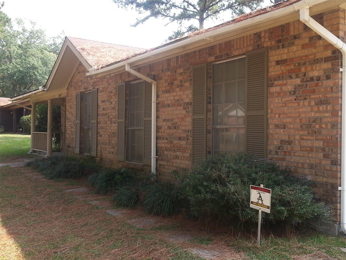 Foto del edificio - 667 Tifton Dr