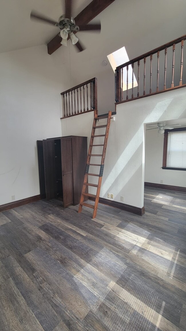 Photo - 507 Rose Ave House