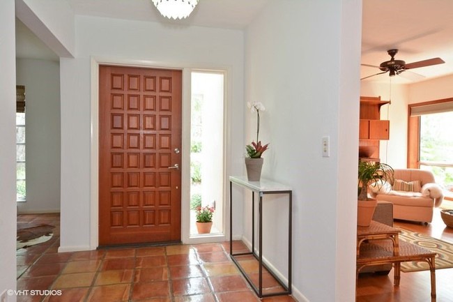 Foto del edificio - 1221 SW 13th Pl