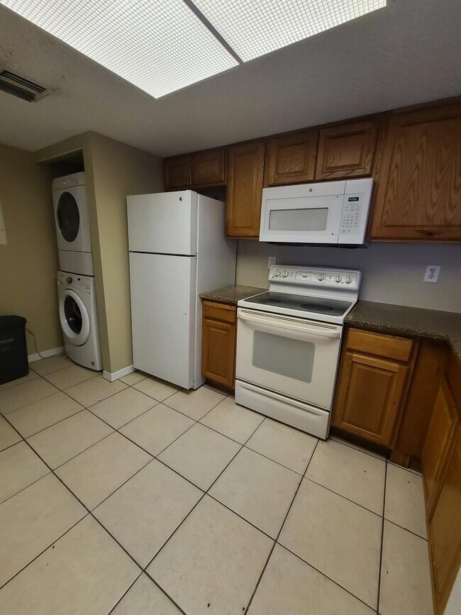 8891 Okeechobee Blvd Unit 305, West Palm Beach, FL 33411 Condo for