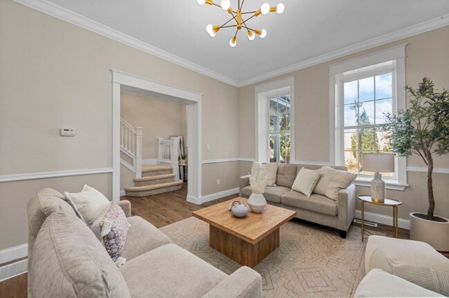 Foto del edificio - 7472 Hazel Ave