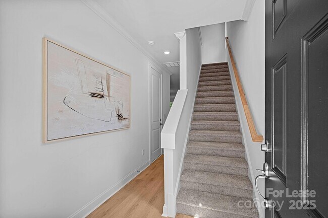 Foto del edificio - 1306 Moretz Ave