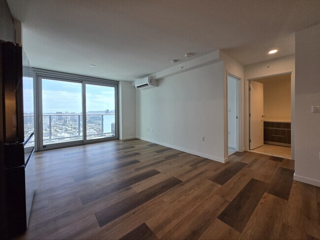 Foto del edificio - 1500 Rycroft St