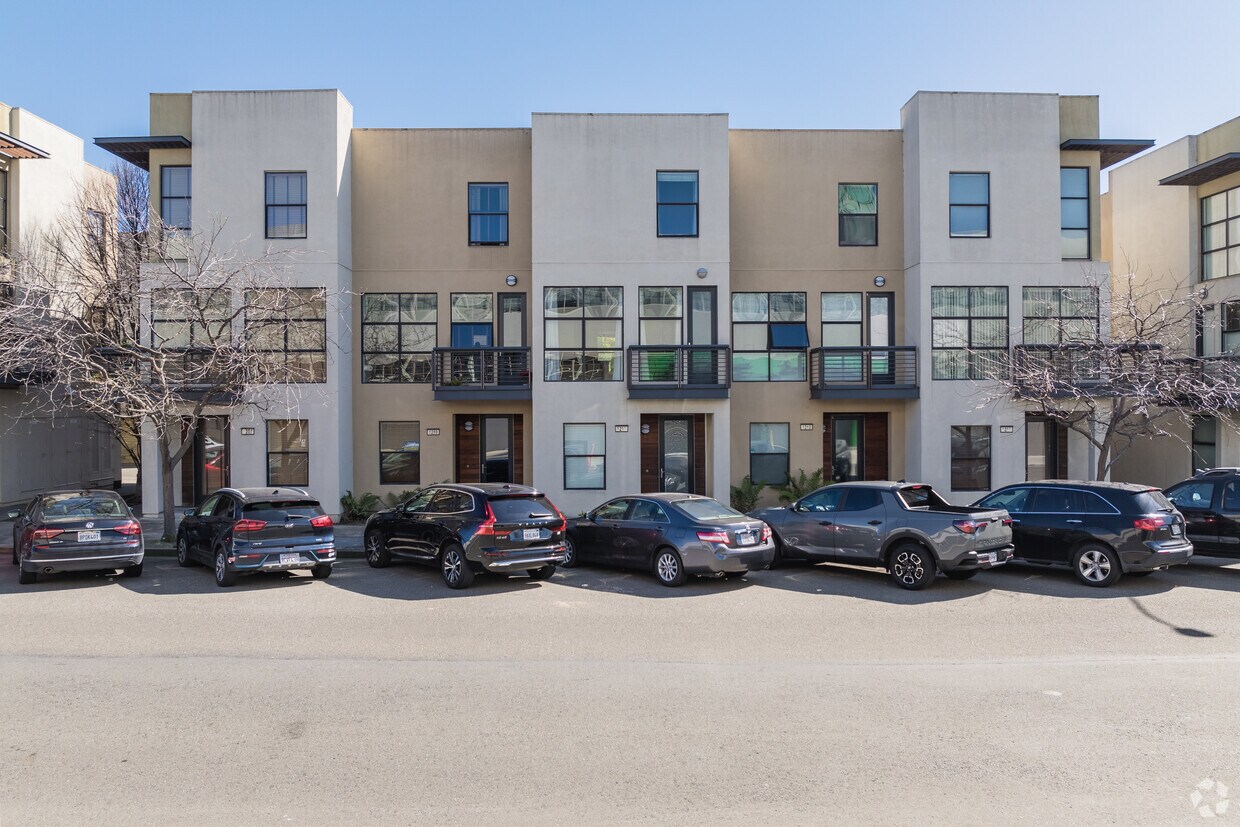 Primaria - 1195-1221 67th St