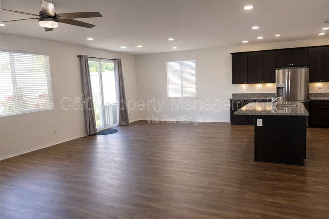 Foto del edificio - 620 Brittania Rd