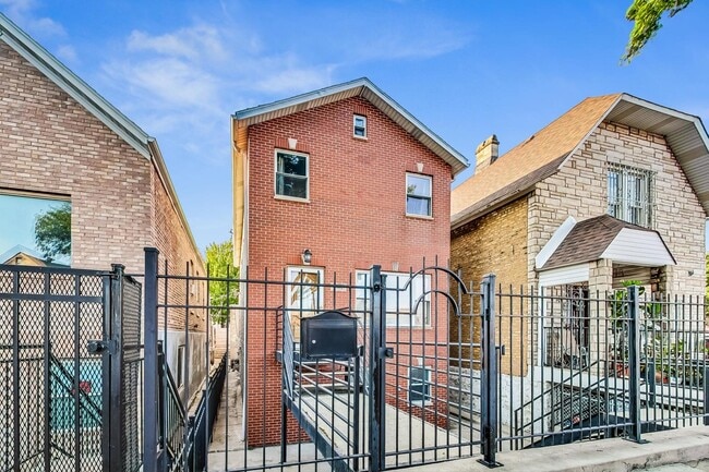 Foto del edificio - 2002 W Coulter St