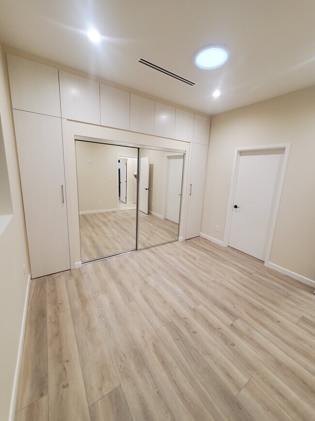 Foto del edificio - 3944 Vista Ct