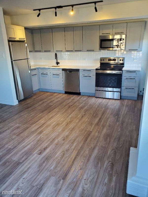Building Photo - 1 br, 1 bath Apartment - 5818 N Sheridan Rd