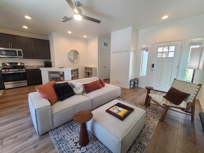 Photo - 3001 E Butler Ave Apartment