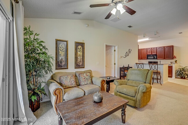 Foto del edificio - 8216 White Falls Blvd