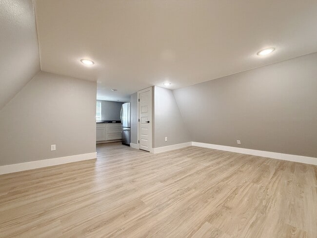 Building Photo - 6079 FM 1753