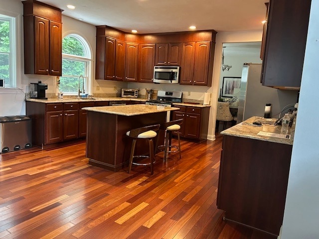 Building Photo - 39 Colonial Dr