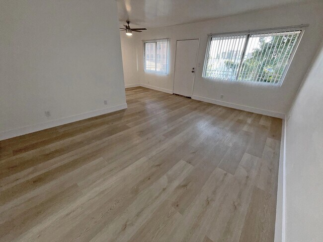 Foto del edificio - 1852 N Wilton Pl