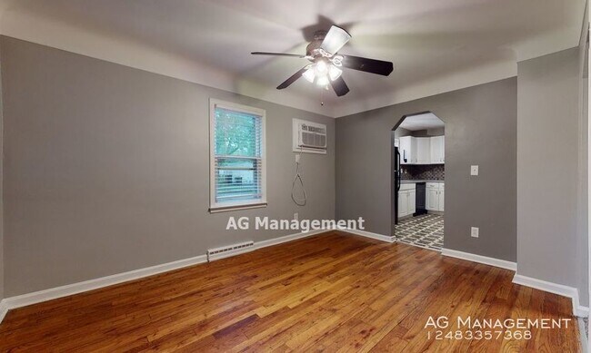 Foto del edificio - 740 Robinwood St