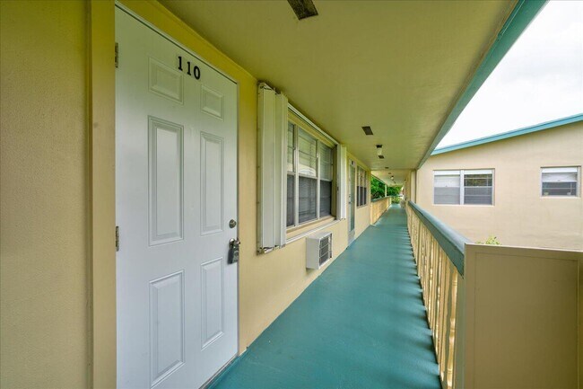 Foto del edificio - 110 Dorchester E