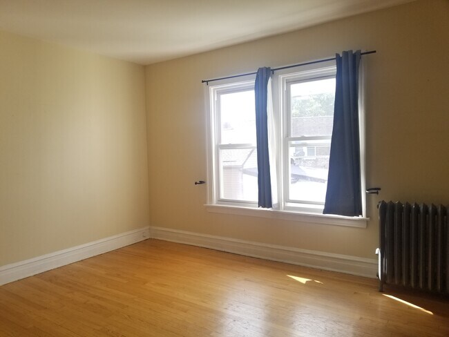Building Photo - 3640 N Lockwood Ave