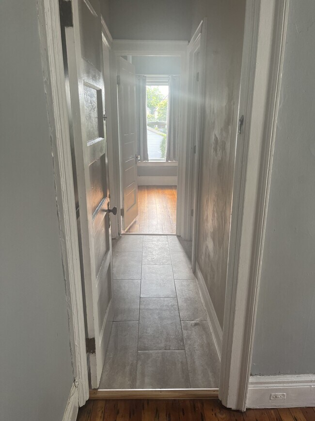 Building Photo - 79 Florida St