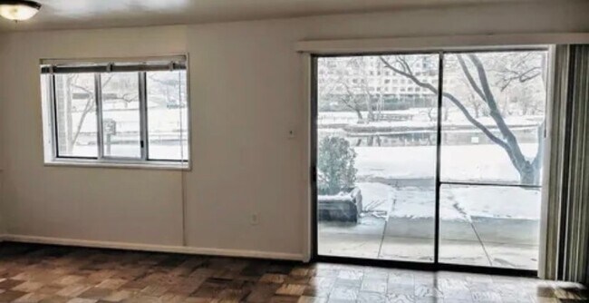 Foto del edificio - 10312 Rockville Pike