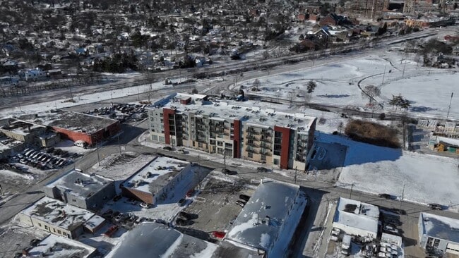  - 4 North Apartments