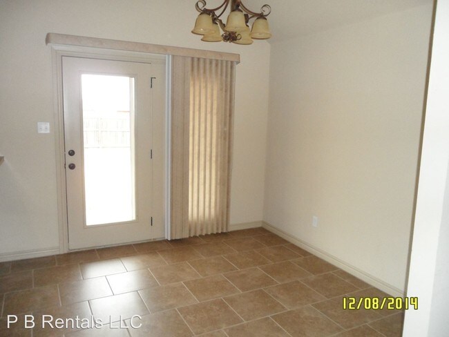 Building Photo - 2315 SW 44th St