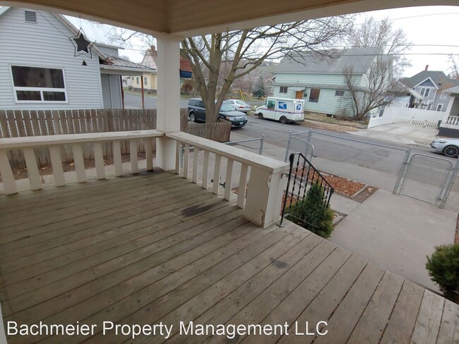 Building Photo - 4 br, 1 bath House - 925 SE Byers Ave