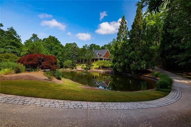 Building Photo - 6030 Seminole Dr