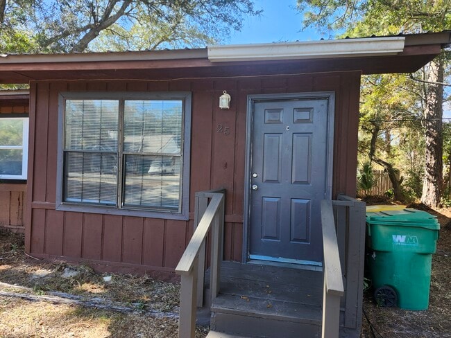 Building Photo - 25C 6th St