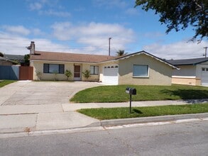 Building Photo - 3930 Neptune Ave