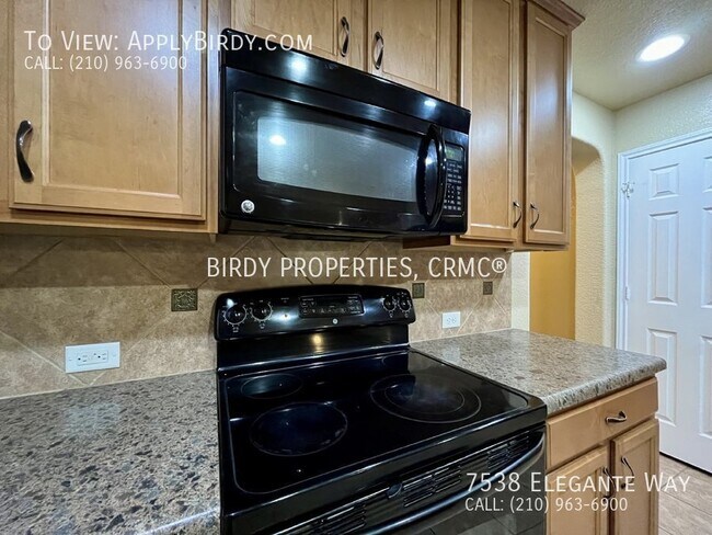 Foto del edificio - "Charming 4-Bedroom Home with Fireplace at...