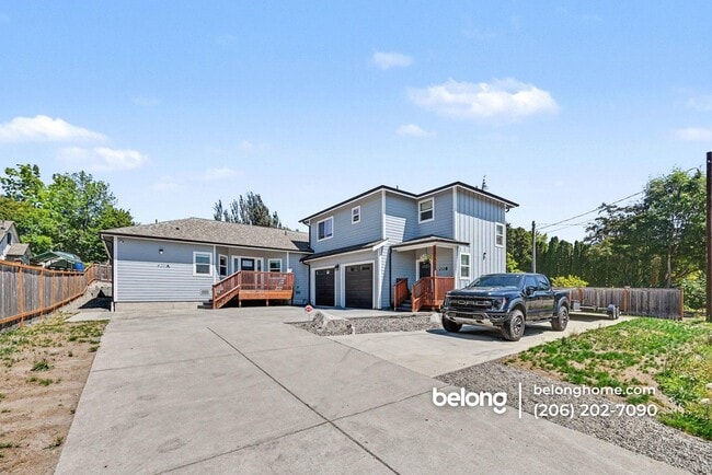 Building Photo - 410 Emerald St
