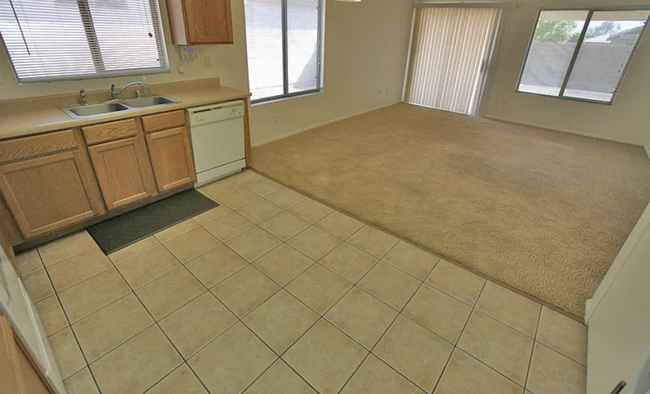 Foto del edificio - 14933 W Caribbean Ln