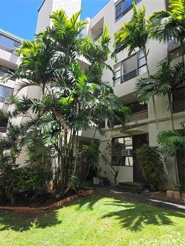 Building Photo - 336 N Kuakini St