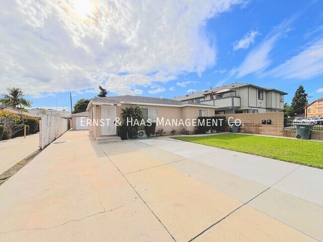 Foto del edificio - 8142 California St