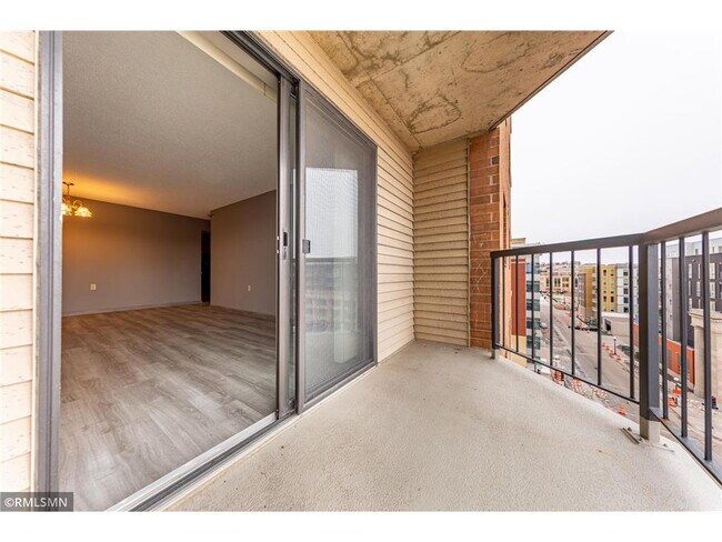 Building Photo - Modern Downtown St. Paul Condo with Top-Ti...
