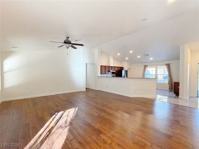 Foto del edificio - 161 Swale Ln