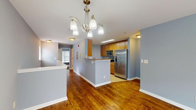 Foto del edificio - 2 bed/2 bath NoDa 2 story for lease