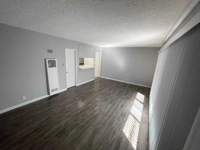 Building Photo - 3200 Cheviot Vista Pl