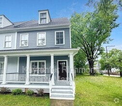 Building Photo - 1320 Perry St
