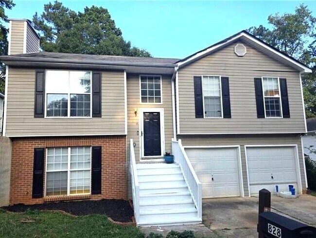 Building Photo - 828 Tradd Ct