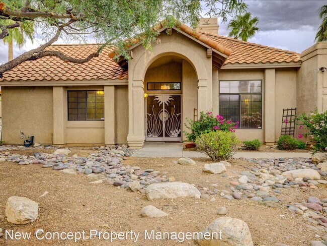 Foto del edificio - 4 br, 3 bath House - 6056 N. Calle Matamoros