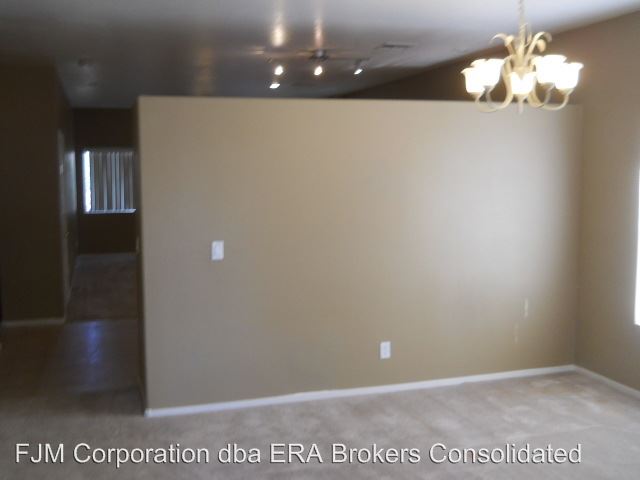 Building Photo - 6249 Highland Gardens Dr