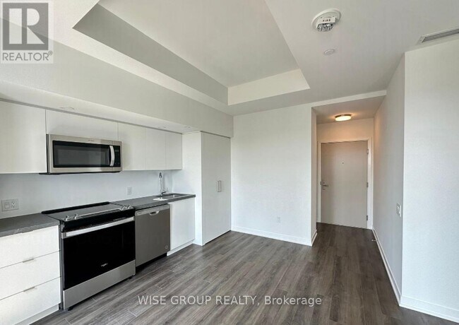 Photo du bâtiment - 500-1500 Wilson Ave