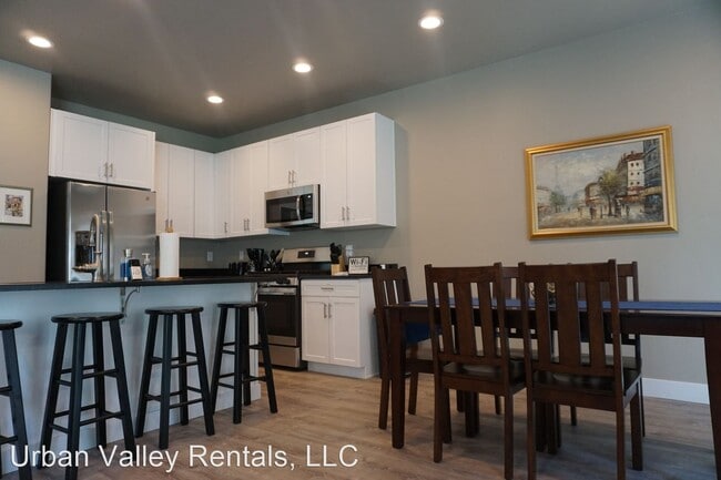 Foto del edificio - 3 br, 3.5 bath House - 719 E. Ryder Park Ln.